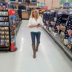 Meet your Posher, Alise